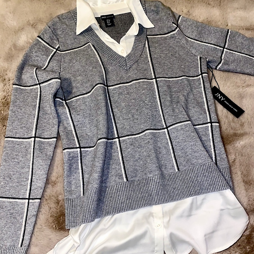 JNY Jones New York  Small Sweater with attached white shirt V neck Gray layered